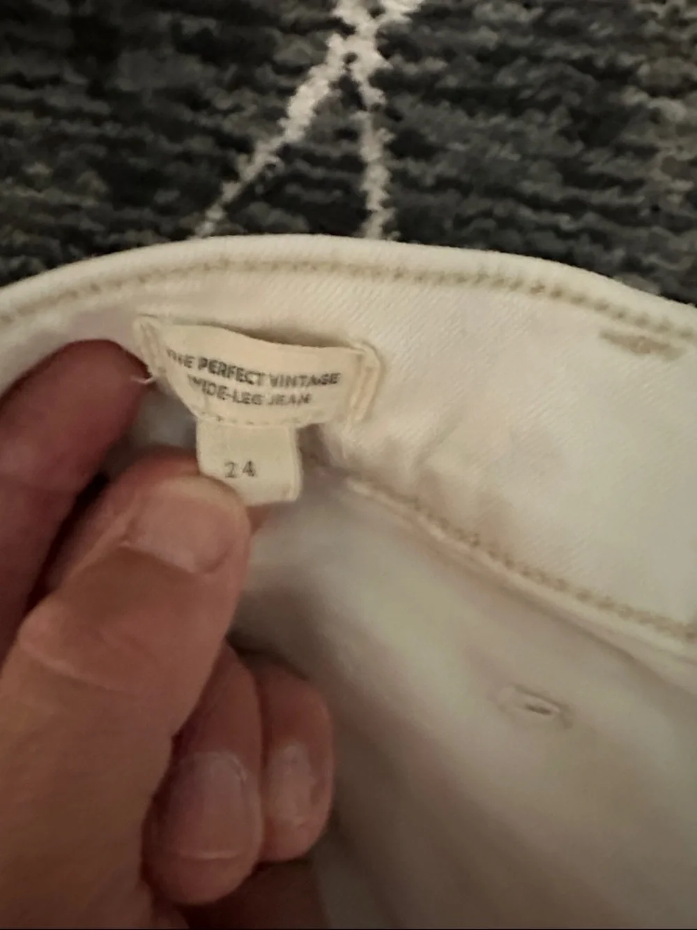 Madewell White High-Rise Wide-Leg Jeans with Raw Hem - Picture 3 of 5